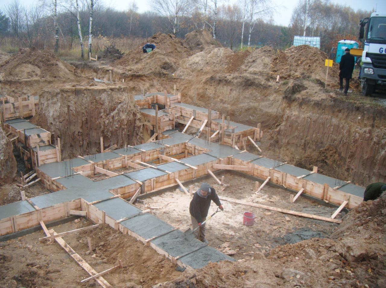 Betonowanie w szalunkach — BUDIMAT